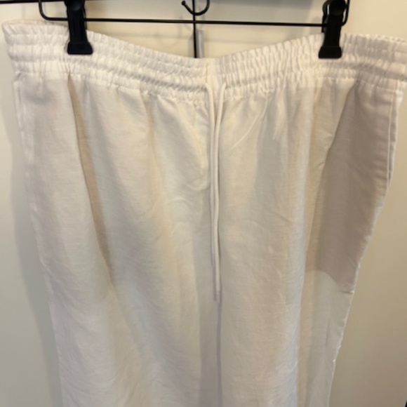 White Linen Drawstring Trousers from Artizia - Picture 4 of 4